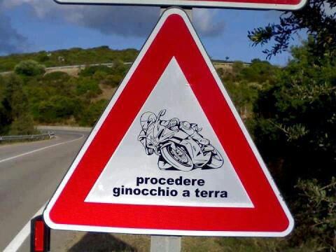 ginocchio a terra.jpg